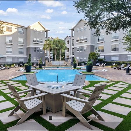 Hidden Gem At Med Center 2Br & 2Ba Apartment Houston Esterno foto