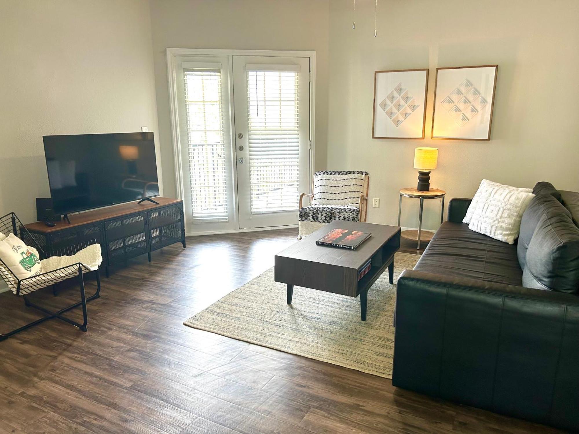 Hidden Gem At Med Center 2Br & 2Ba Apartment Houston Esterno foto