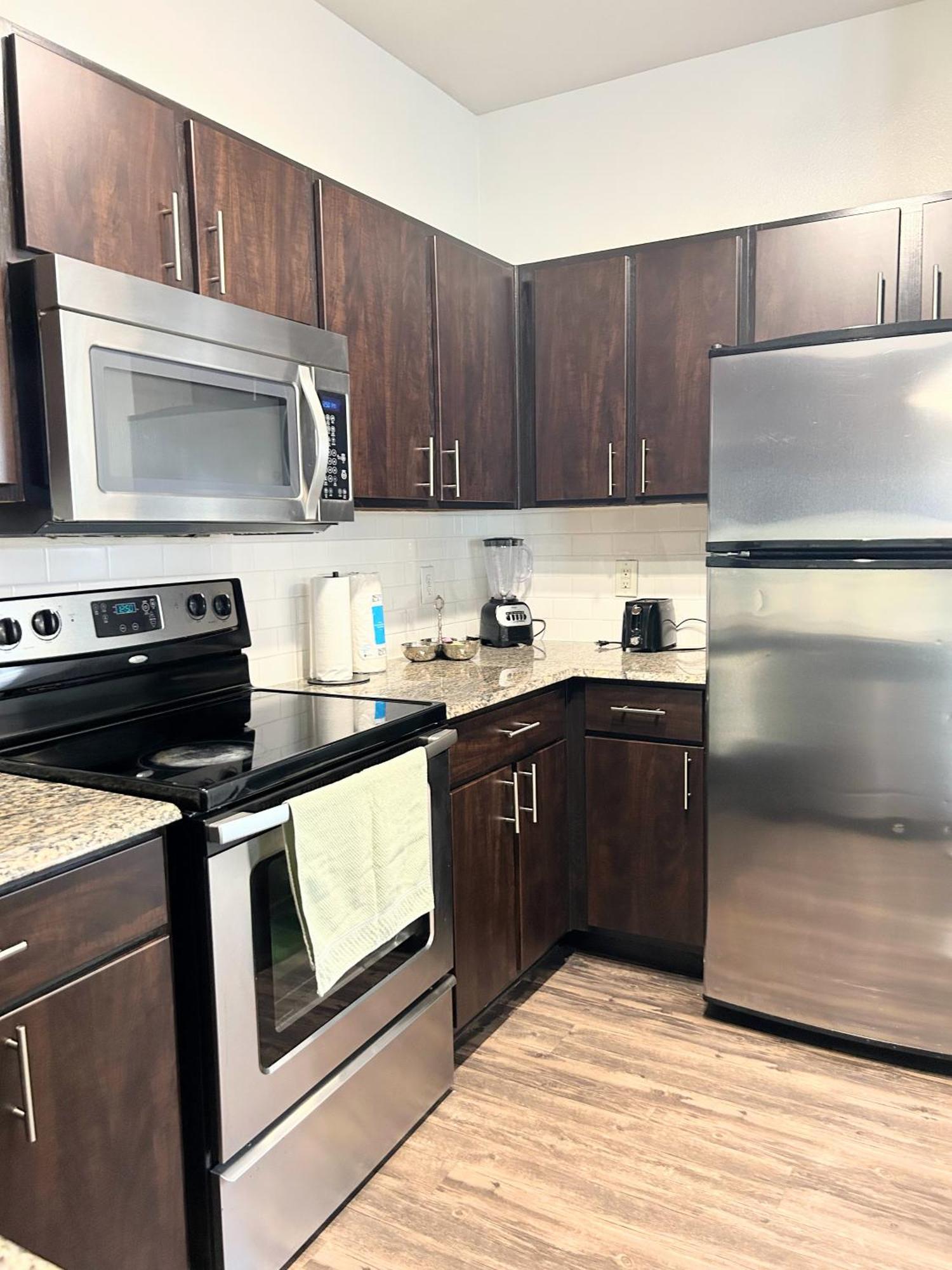 Hidden Gem At Med Center 2Br & 2Ba Apartment Houston Esterno foto